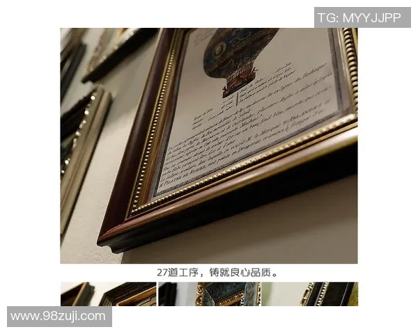 足球明星相框挂墙装饰提升家居品味与球迷情怀的完美结合