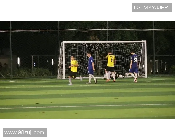 足球明星的弟弟们都有哪些他们的精彩瞬间和照片分享